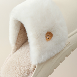 Comfortable stylish fur-lined slippers!
